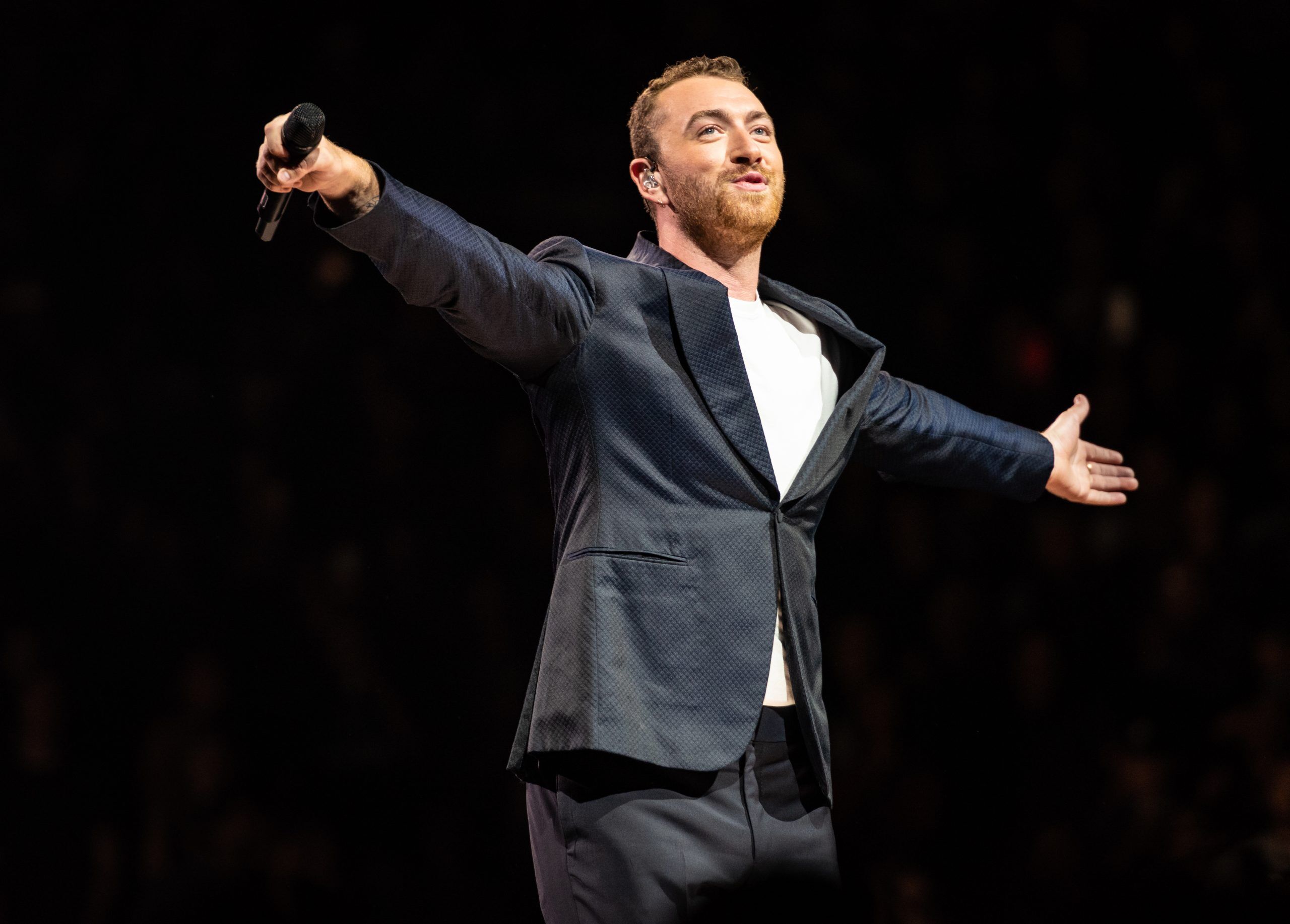 How much does Sam Smith love poppers? (This much.)