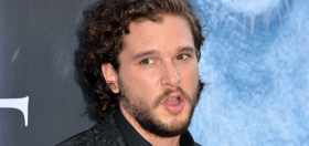 PHOTOS: Kit Harington caught adjusting himself, and there appears to be a lot to adjust