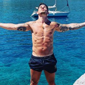‘Typical alpha male footballer’ and thirst trap Matt Morton comes out