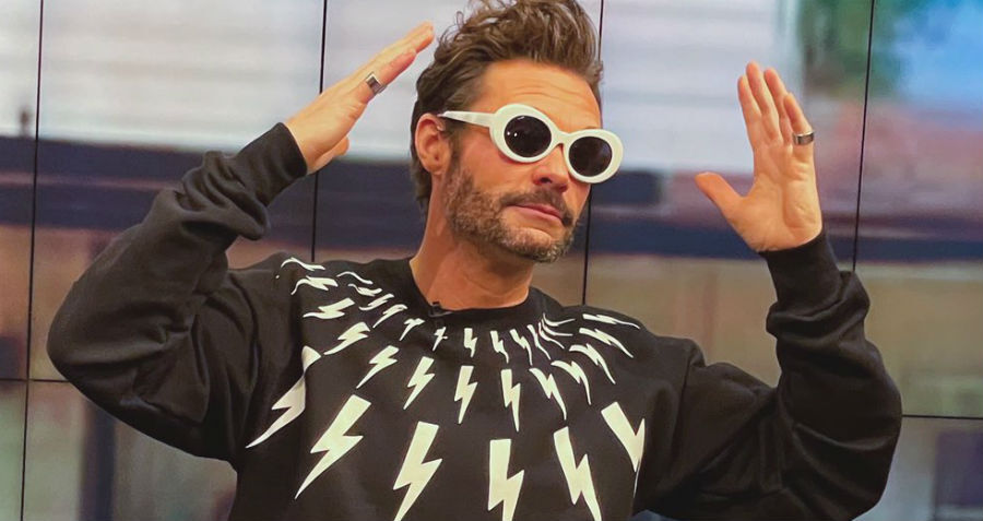 Ryan Seacrest dresses as David Rose for Halloween and Dan Levy