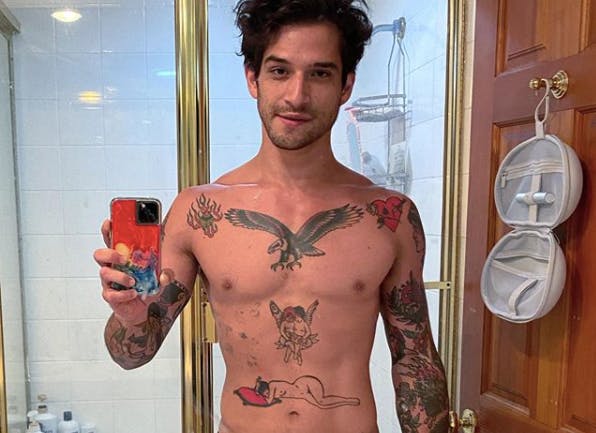 WATCH Tyler Posey opens up about hooking up with guys and bottoming pic