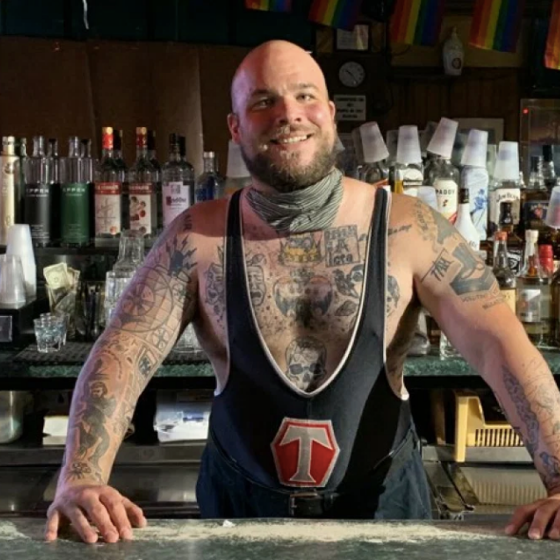 This legendary Chicago gay dive bar just closed after 40 years
