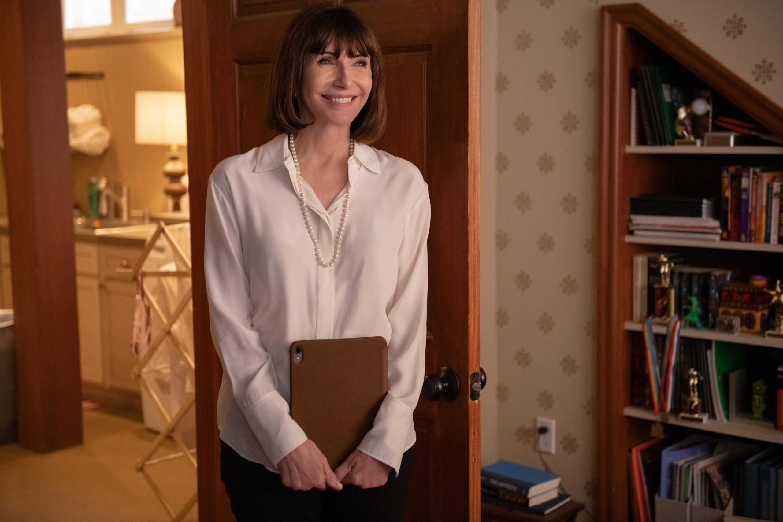 Oscar-winner Mary Steenburgen of ‘Happiest Season’ wants to play our mom in a movie