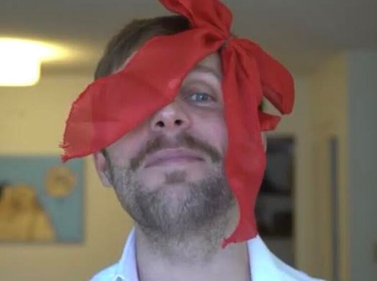 VIDEO: Tom Goss gives new meaning to masking in adorable new Christmas ditty