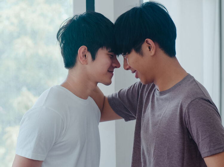 Gay guys explain how they landed their friends-with-benefits