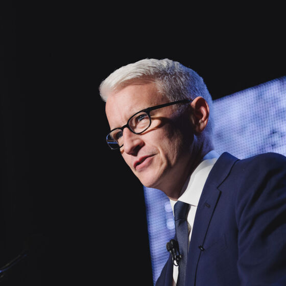 Anderson Cooper dishes on fatherhood: “I wish I had done it sooner”