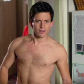‘Bridgerton’ star Jonathan Bailey reveals who told him to stay in the closet: gays