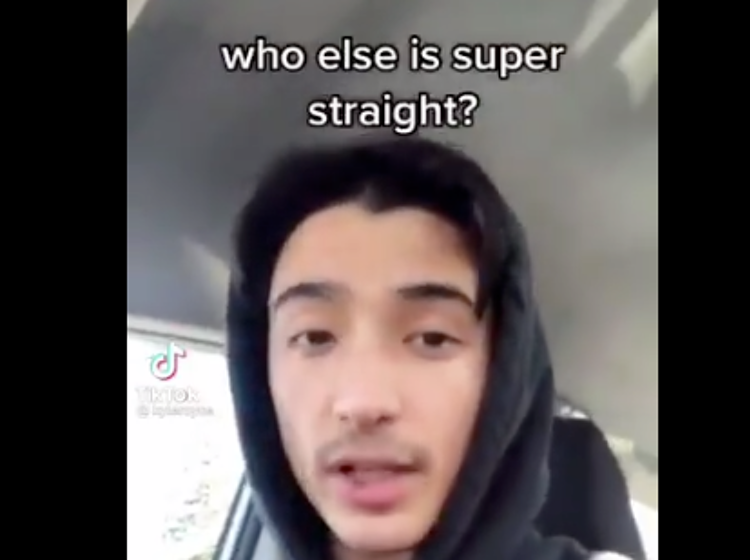 #SuperStraights are being trolled super hard on Twitter