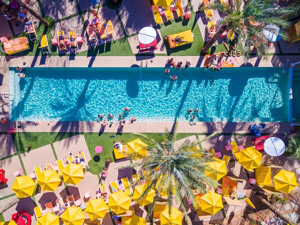 14 amazing summer deals in Phoenix & Scottsdale to enjoy a resort and pool experience