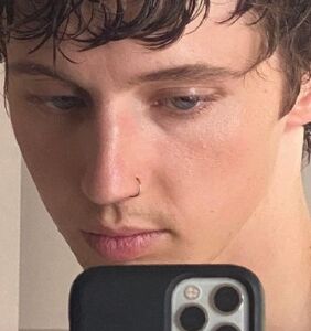 Troye Sivan gets his butt out online and sends fans wild