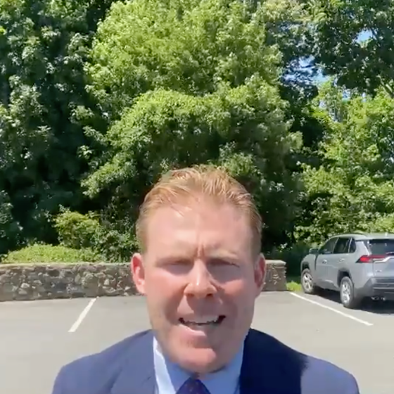 Andrew Giuliani sweats profusely in hot suburban parking lot while ranting about dad’s legal woes