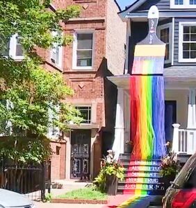 Chicago gay couple’s amazing Pride display wows the neighborhood
