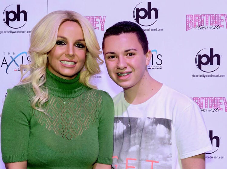 Gay superfan claims he has evidence that will end Britney Spears’ conservatorship