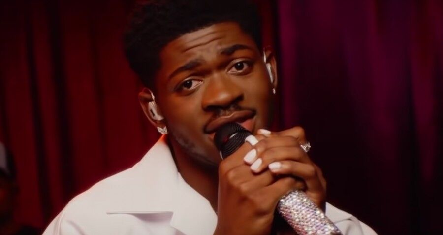 WATCH Lil Nas X performs touching cover of Dolly Partons Jolene photo