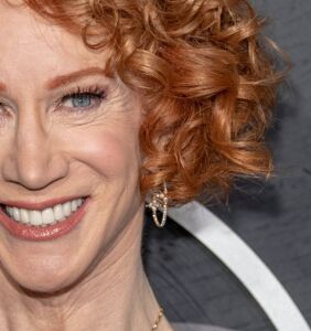 Kathy Griffin makes emotional stage return after surgery paralyzed a vocal chord