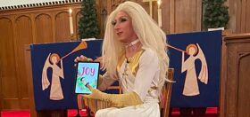 Chicago preacher praised for drag queen sermon to kids