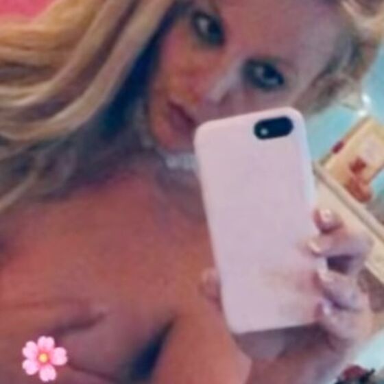Britney Spears shares full-frontal nudes to celebrate being a “free woman”