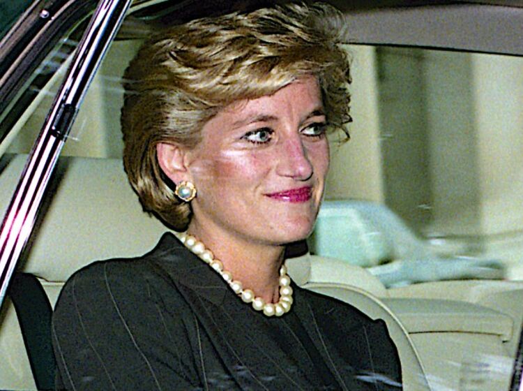 Never-before-seen photo of Princess Diana goes on display