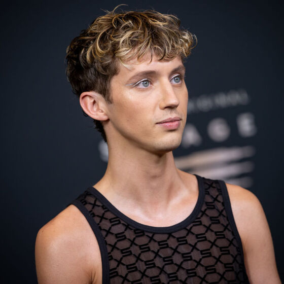 Troye Sivan goes full goth-twink for a revealing new photoshoot that has Twitter in "shambles"