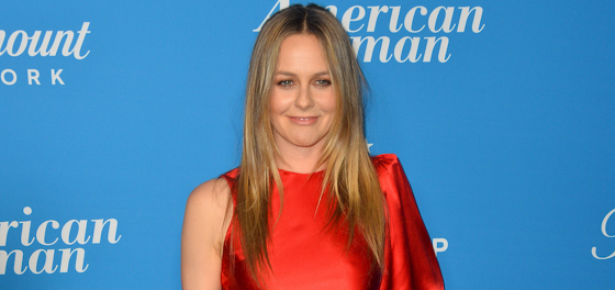Alicia Silverstone goes viral on TikTok with moment of “pure joy”