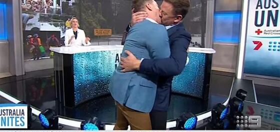 Straight dudes make out on live TV for charity and raise $50,000 instantly