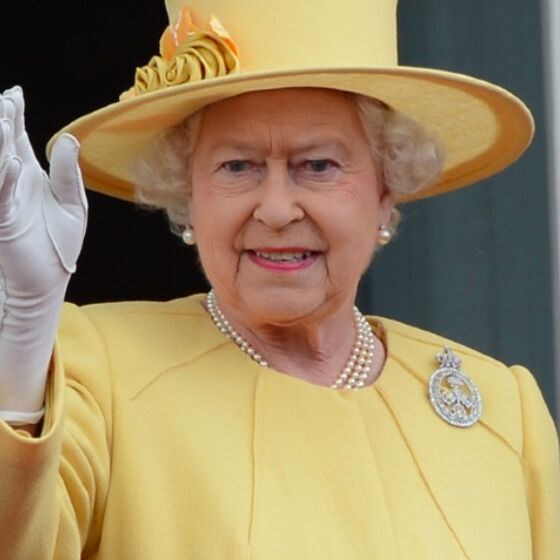 Queen quits Buckingham Palace and many folk are thinking the same thing