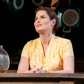 Debra Messing ages a century in Broadway’s ‘Birthday Candles’