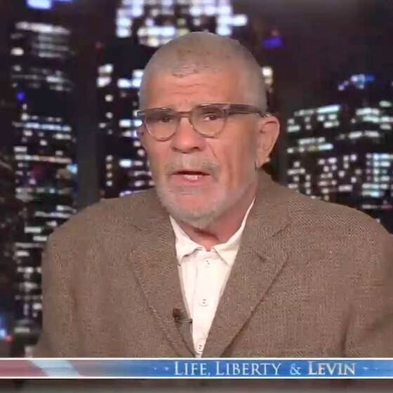 Toxic male David Mamet supports “Don’t Say Gay” laws because “men are predators”