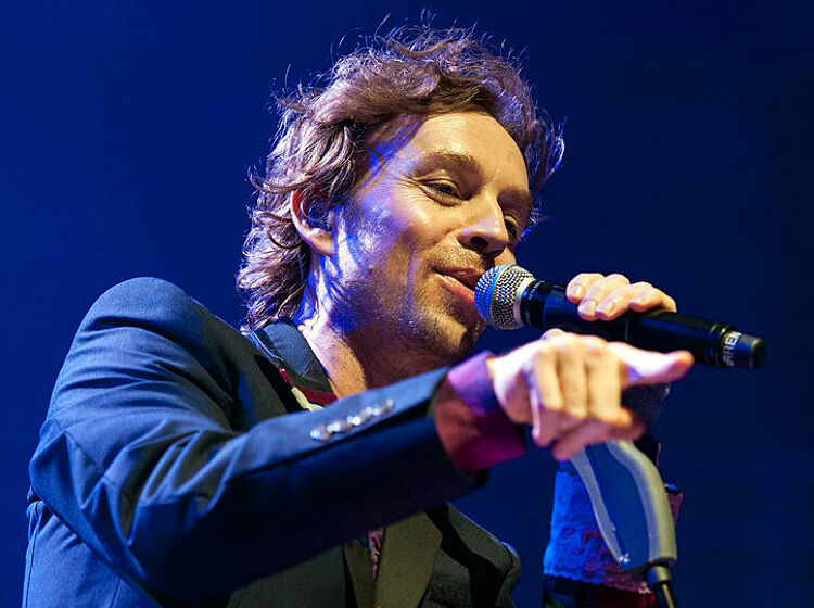 Darren Hayes has the perfect response to hater who says he’s “too old” and “too gay”