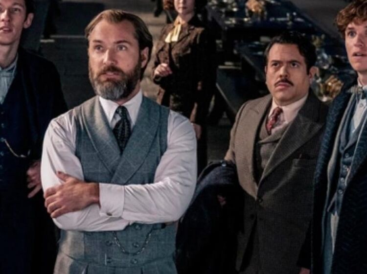 Warners Bros. defends cutting gay dialogue from Fantastic Beasts in China
