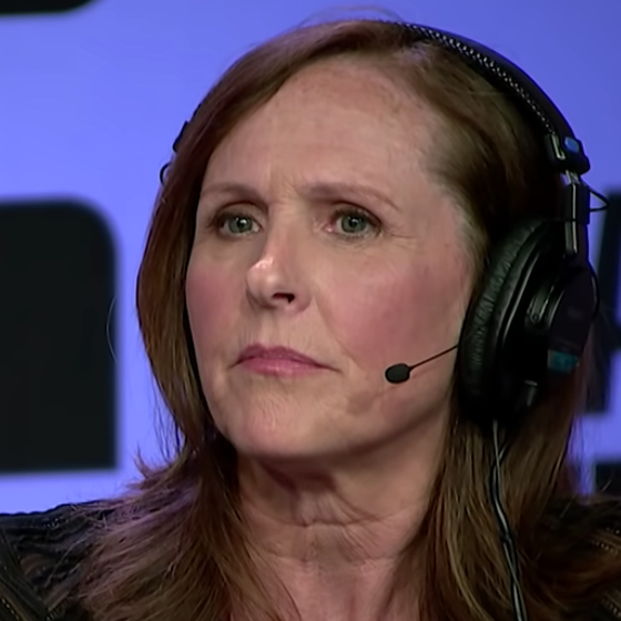 Molly Shannon opens up about discovering her father was a closeted gay man