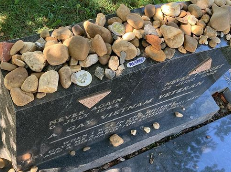 Reddit rediscovers gay Vietnam vet whose headstone tells his story