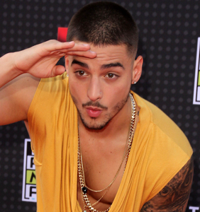 Maluma takes it all off for the ultimate bathroom selfie