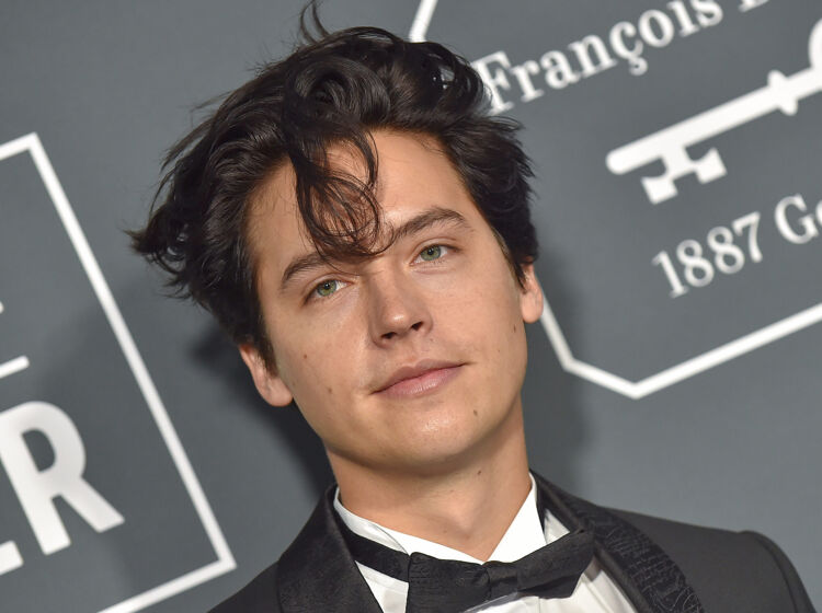 Cole Sprouse goes nude and the internet nearly breaks… from laughing so hard