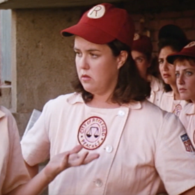 Let’s revisit the ill-fated 1993 ‘A League Of Their Own’ sitcom that nobody remembers
