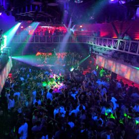 This Quebec nightclub allegedly kicked out patrons for being too gay