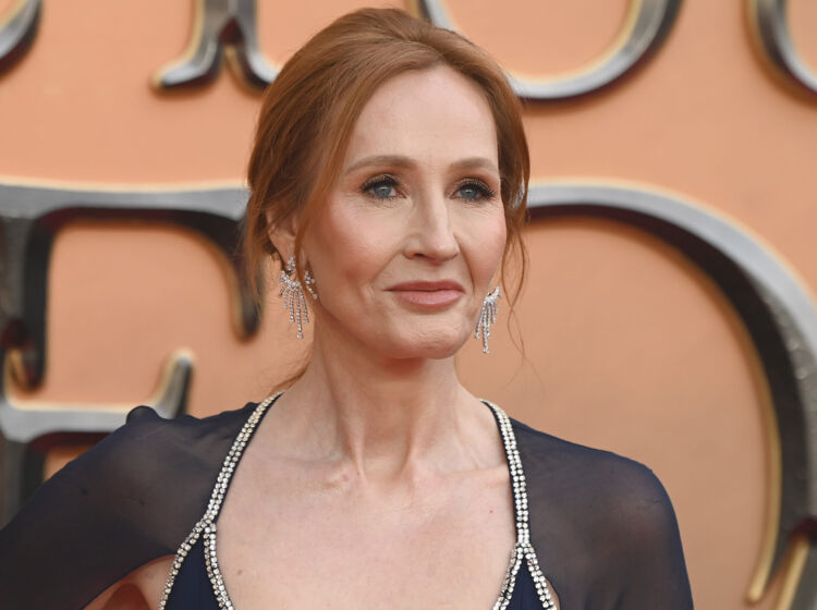 No one can tell if this ‘Harry Potter’ star is shading or supporting transphobe JK Rowling