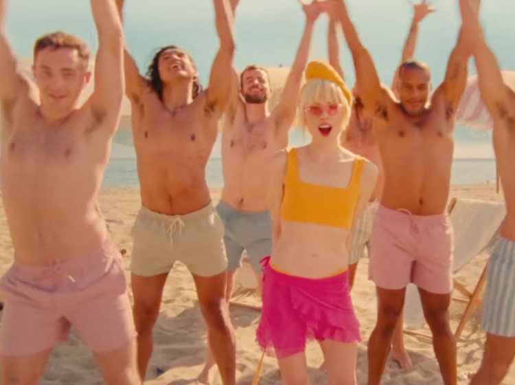 WATCH: Carly Rae Jepsen’s beachy new video has boys, boys, boys (and they want your organs)