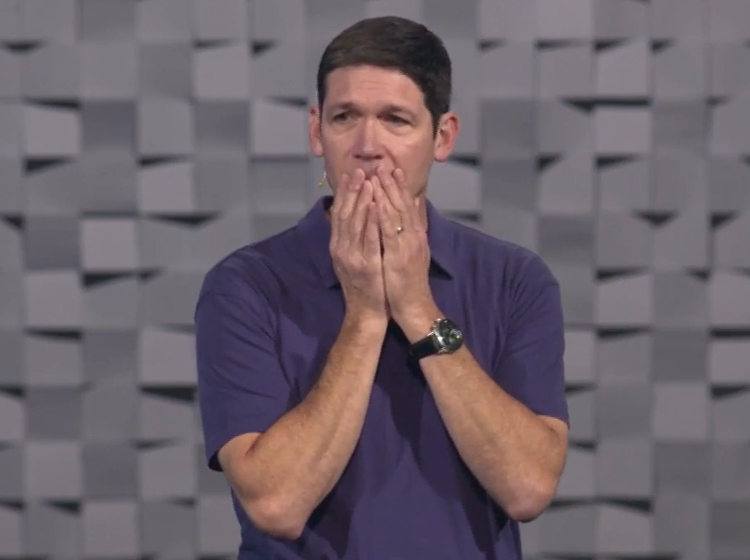 This megachurch pastor’s extramarital DMs got him pulled from the pulpit