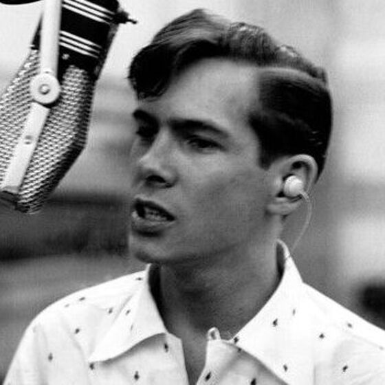 LISTEN: This handsome ’50s rock & roll superstar’s bisexuality was an open secret