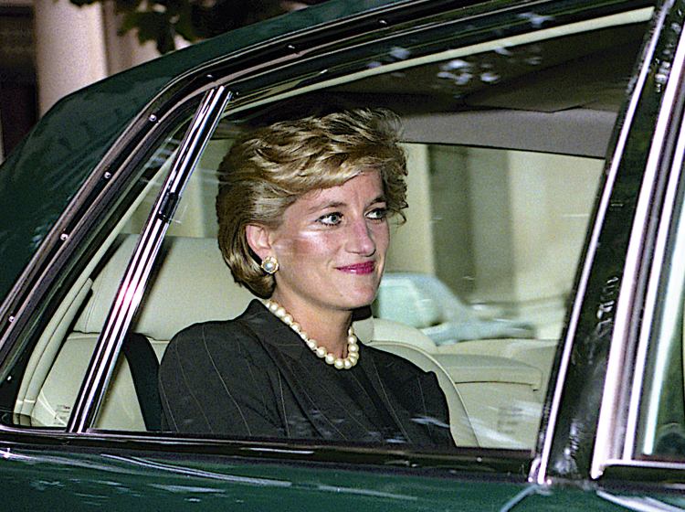 Hidden note of Princess Diana predicting her own death by car crash raises big questions