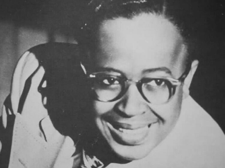 LISTEN: This ’40s gospel singer with loud, soaring vocals kept quiet about one thing