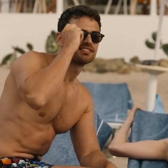 Theo James reveals his “well-endowed” ‘White Lotus’ character will be very naked in new season