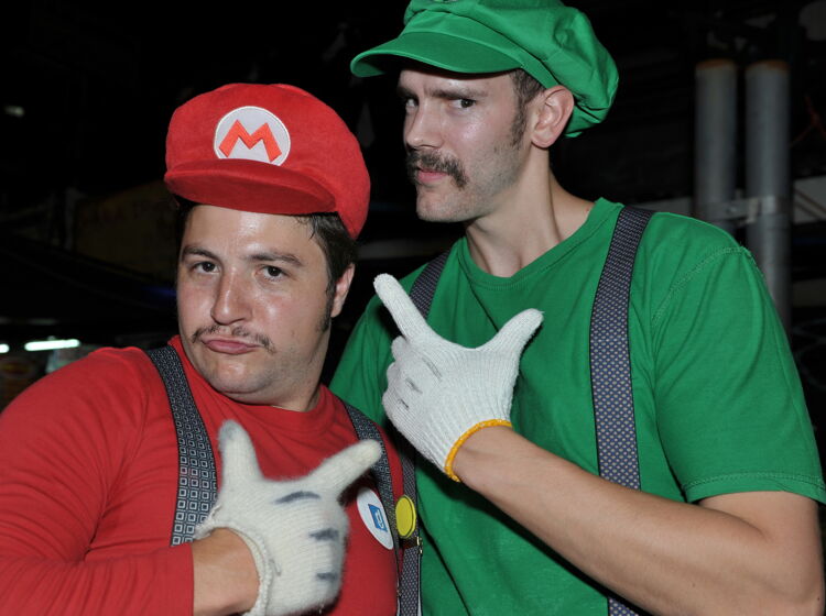 Internet debates this “hidden gay message” in Mario Bros. promo