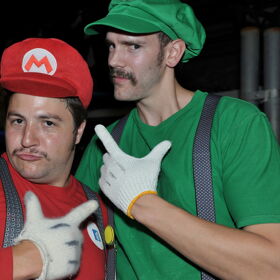 Internet debates this “hidden gay message” in Mario Bros. promo