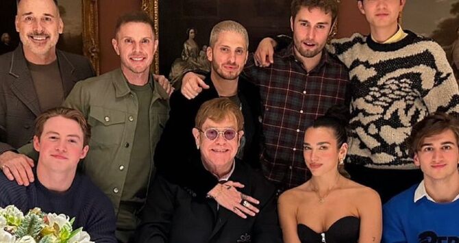 Elton John hosts “epic” holiday party with Kit Connor, Jake Shears, Dua