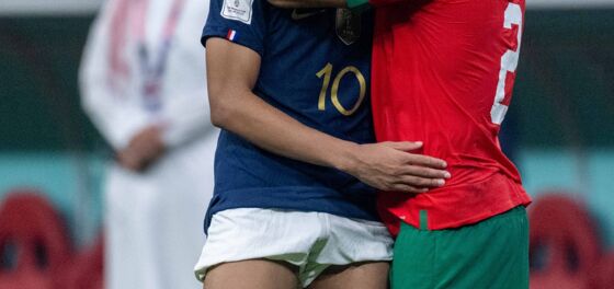 Isn’t it bromantic? Photo of two sexy soccer stars hugging it out at the World Cup goes viral