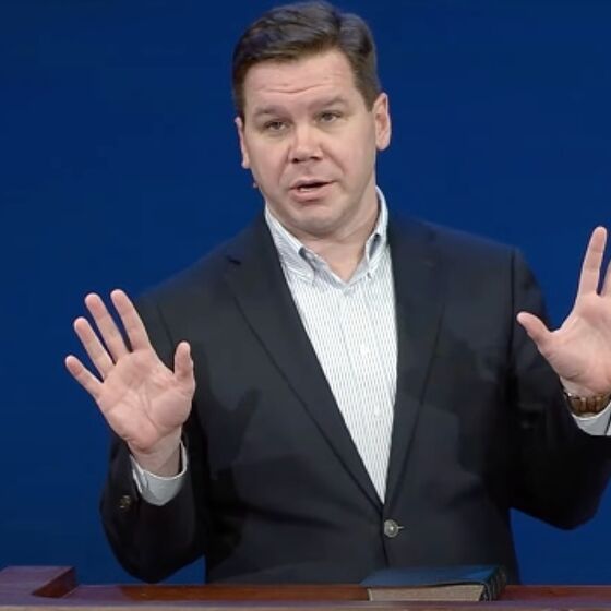 Megachurch pastor obsessed with gay people demands members sign “Biblical sexuality” pledge or else
