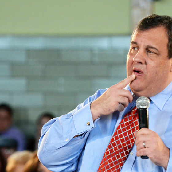 Chris Christie “definitely thinking” about making another failed bid for the White House and the internet has thoughts