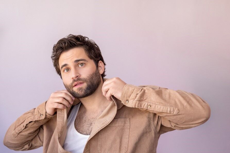 Jake Borelli on coming out on 'Grey's Anatomy,' his 'Survivor' obsession, & what's hidden in his camera roll - Vimarsana News